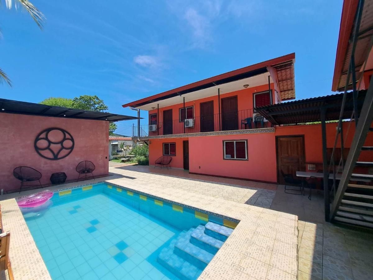 Hotel Casa Fotr Loco Uvita Esterno foto
